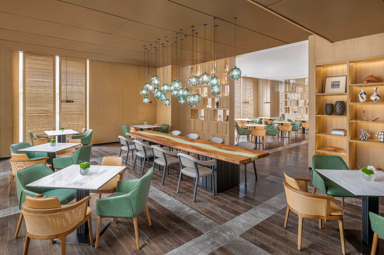 WUHWW_Club Lounge_General_Area-web.jpg