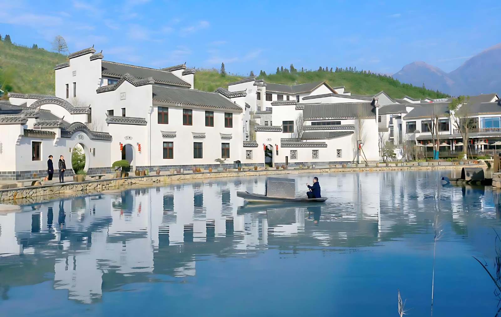 武功山萨维尔桃园山居 (2).jpg