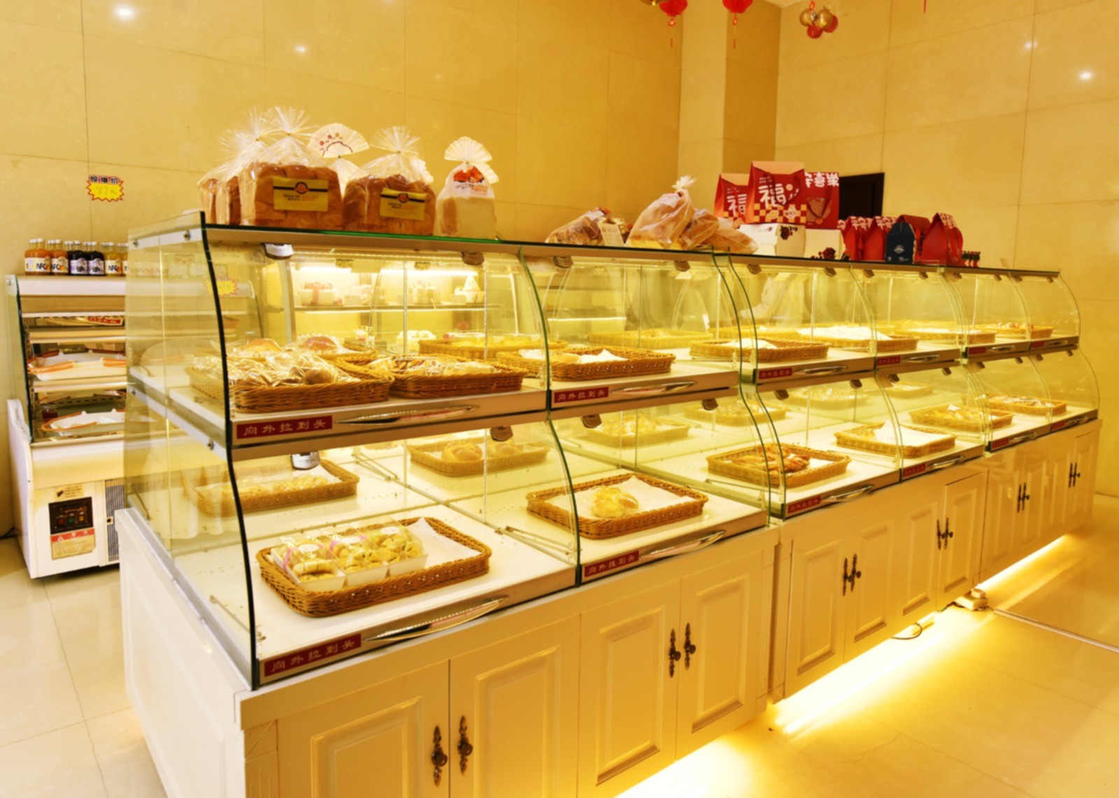 蛋糕房照片2.jpg