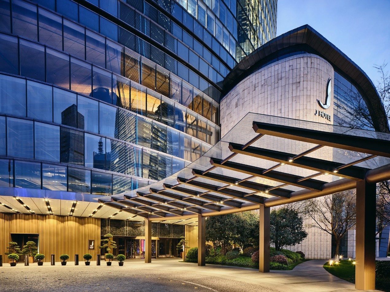 新会员风采——上海中心J酒店_中国旅游饭店业协会