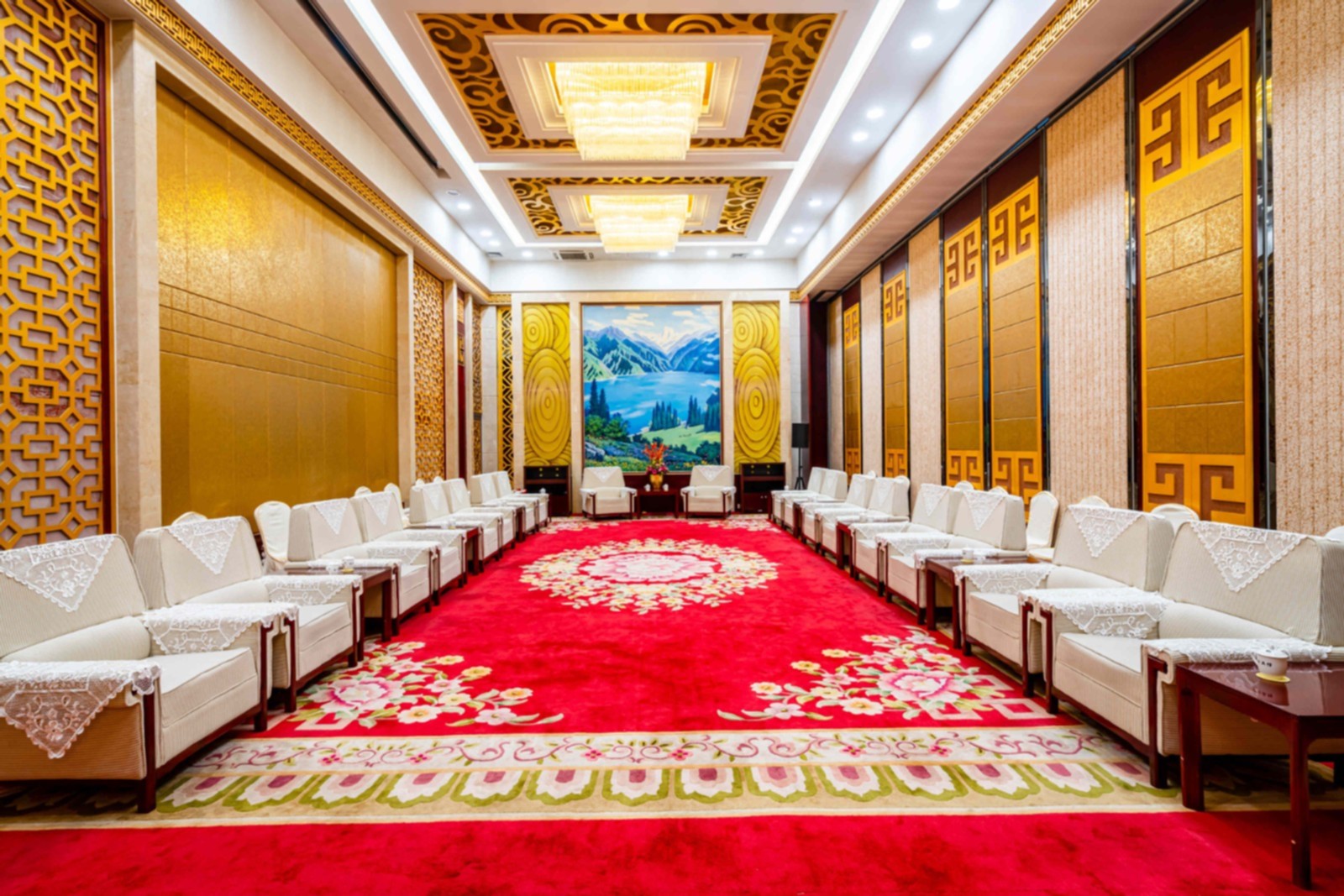 会议室00002-HDR.jpg