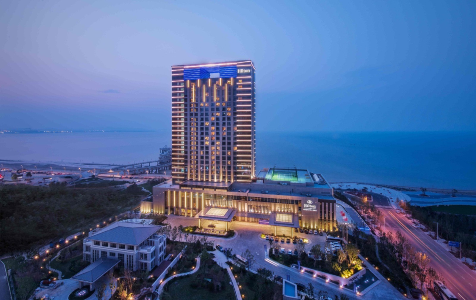 02Hotel Exterior-Night View酒店外景-夜景.jpg