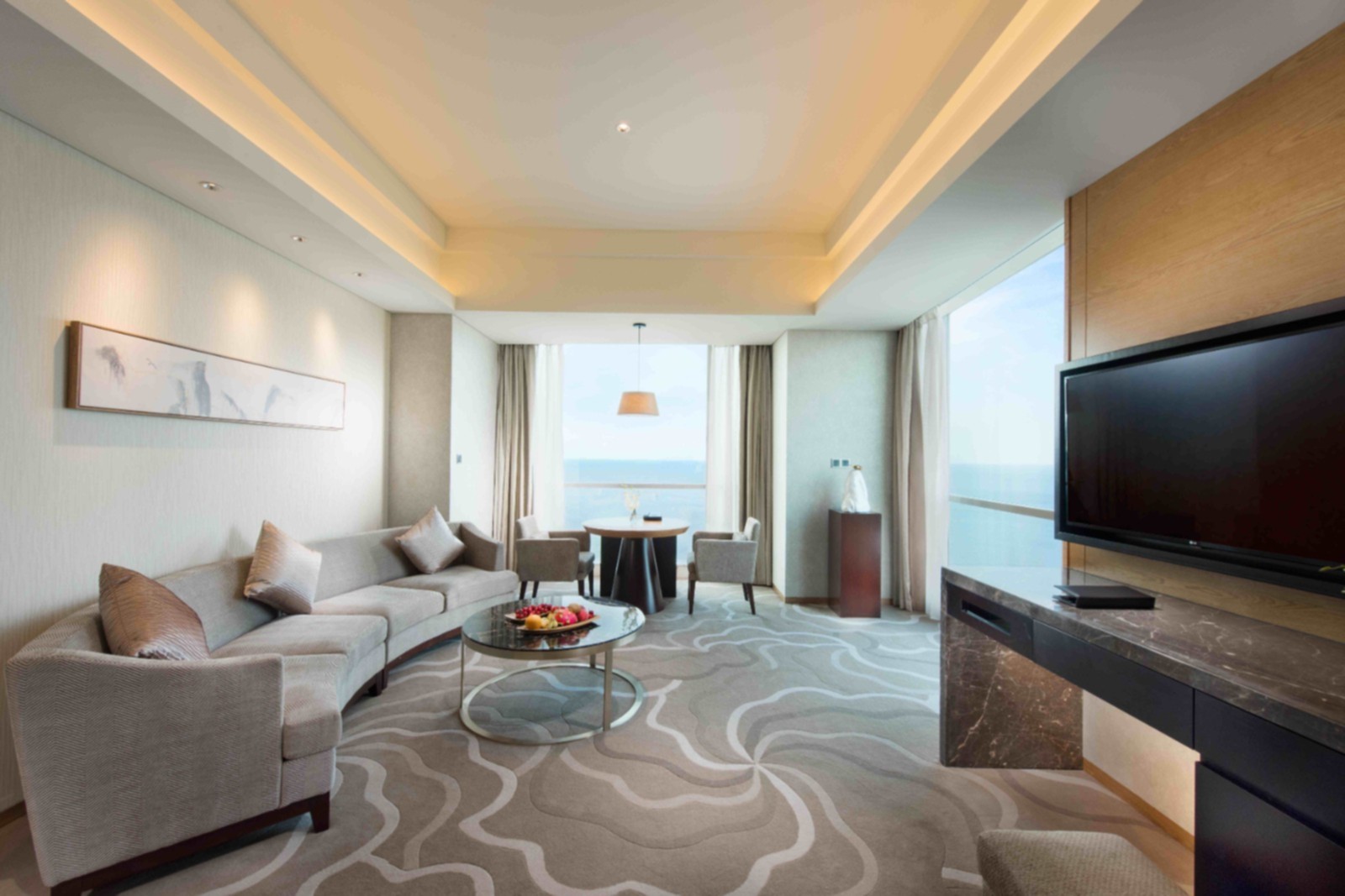 7 Sea View Suite - Living Room海景套房-客厅.jpg